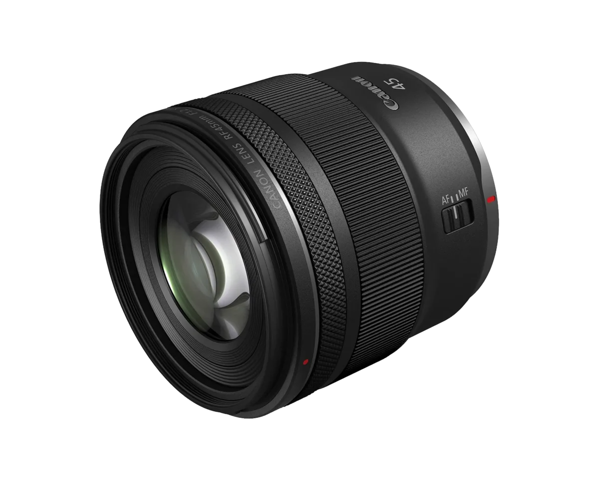 به نوشته‌ی وب‌سایت The Verge،در بخش ویدیو، کانن حالت‌های گامای بیشتر از جمله Canon Log 2 و تنظیمات شخصی‌سازی‌شده را ارائه داده است.